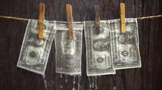 风暴降临：国人海外财富将裸泳