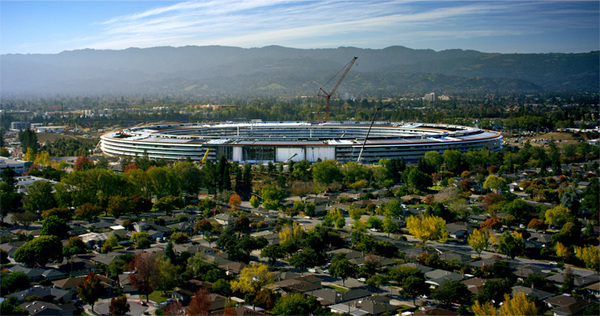 乔布斯遗作 Apple Park，外是建筑奇迹，内是帮主灵魂