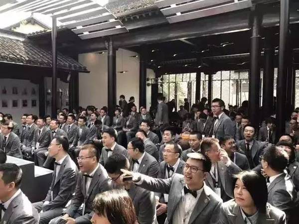 马云湖畔大学第一课：小公司成败在聘人，大公司成败在开人