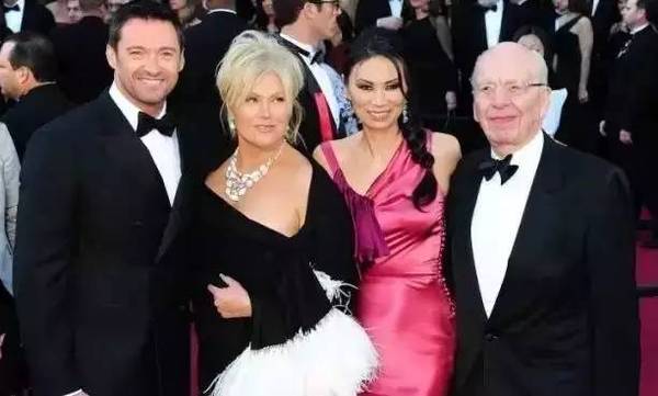 金刚狼休·杰克曼的老婆Deborra-Lee Furness也是邓文迪闺蜜