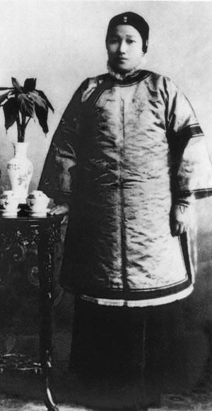 史上最强虎爸:两个子女正国级,三个女婿正国级