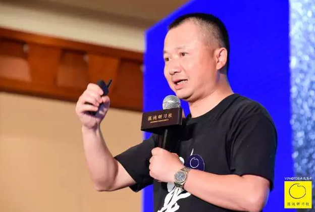 经营的最高境界：不是让顾客向你买，而是让客户替你卖