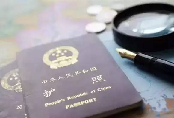 《战狼2》：中国护照不一定能带你去世界任何地方，但能把你从任何地方接回家！