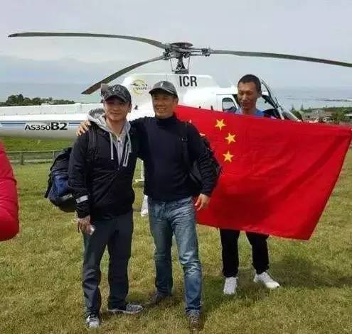 《战狼2》：中国护照不一定能带你去世界任何地方，但能把你从任何地方接回家！