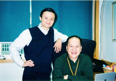 有一个大学生快毕业了，想报考国外一个大牛导师的研究生，但是他上的大学二流，成绩也二流，横看竖看都不像