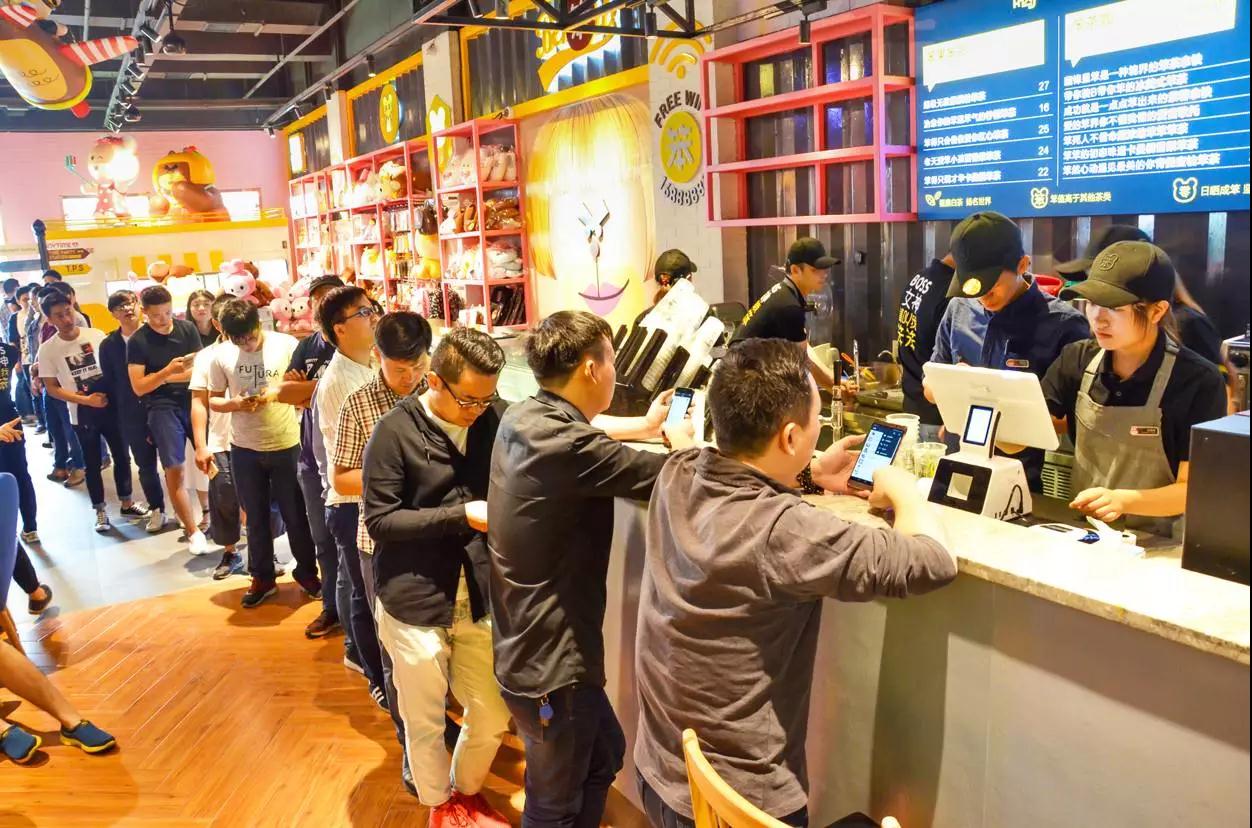 泉州终于诞生一家世界级动漫创意火锅——笨店 引领餐饮新零售潮流