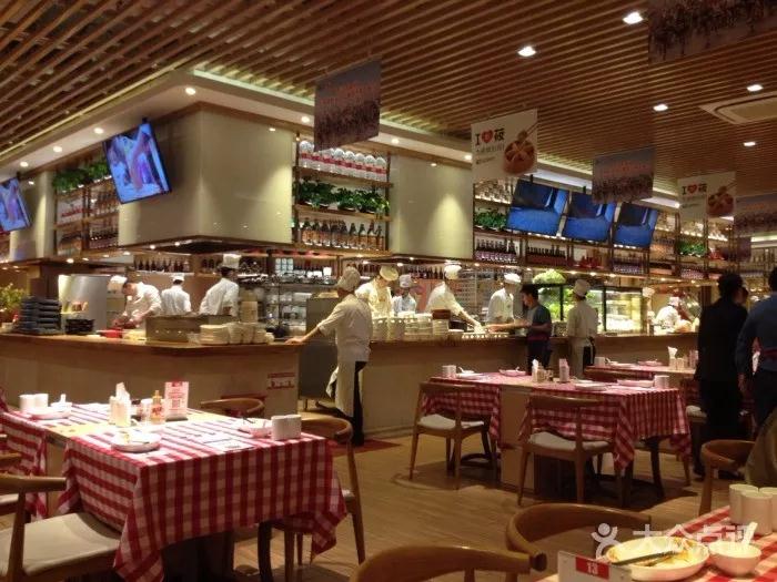 从不足20平米的小店，到打造年销20亿的餐饮企业，只因“折腾”二字？