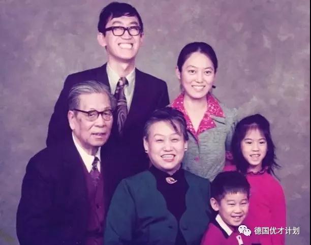 这个太了不起的华裔女子，她的生影响了全世界，她的死更是震惊了全球，今天不能不说的她！