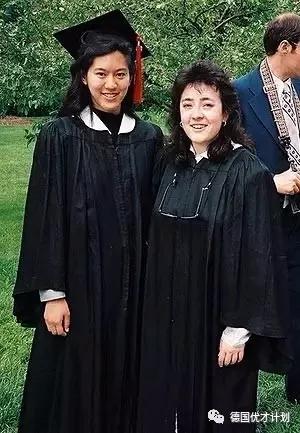 这个太了不起的华裔女子，她的生影响了全世界，她的死更是震惊了全球，今天不能不说的她！