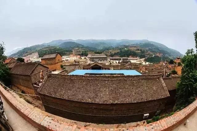 400年了，中国居然还有一个古堡保存完好，甚至还有护城河！