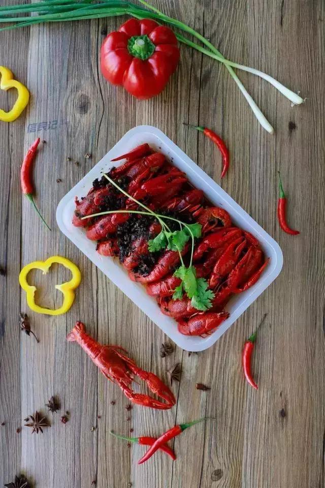 餐饮突破5.5万亿元，营收45293亿元，为什么只有20%的餐厅赚钱？