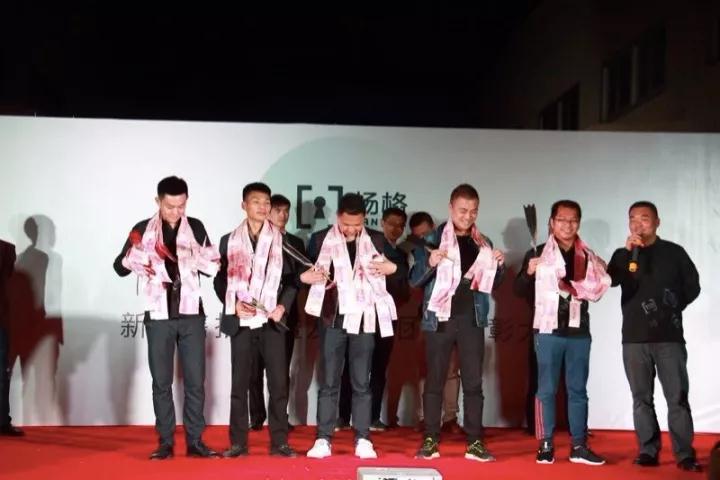 这个60后老厂长转型做互联网爆品，一天挣了3000万，就靠一土招！