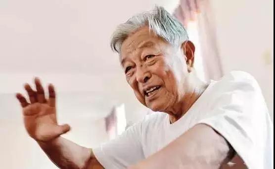 褚时健 :无畏于低谷，有道于高峰