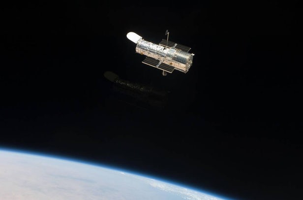 天文学家首次在系外行星大气层中发现氦气