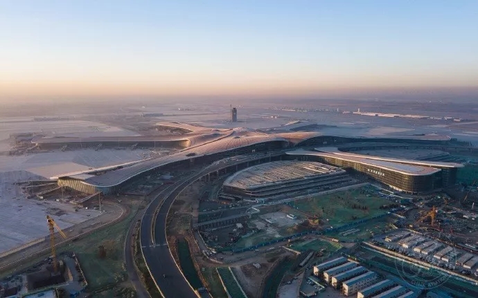 扎哈遗作！狂砸800亿的北京大兴机场建成，被评为“新世界七大奇迹”之首