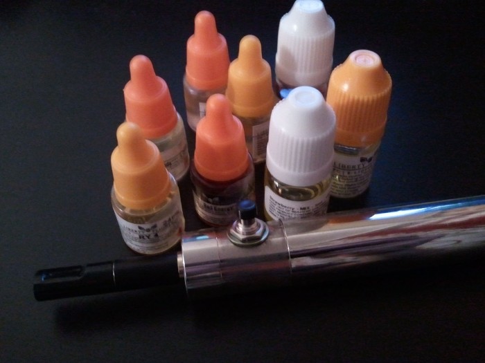 科学家在薄荷&薄荷醇电子烟液中发现疑似带有致癌性的油物质