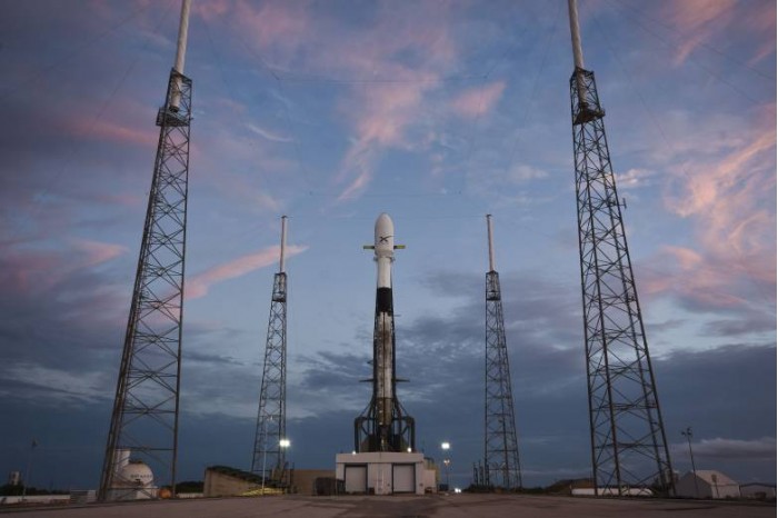 SpaceX计划在不到三周的时间内发射近200颗“星链”卫星