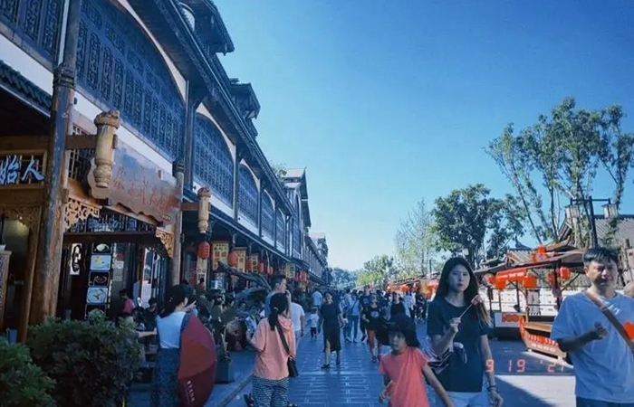 今年暑期国内旅游人数超十八亿人次——文旅市场复苏提速